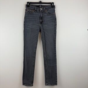 BDG Urban Outfitters Dark Wash Straight Leg Jeans size 25
